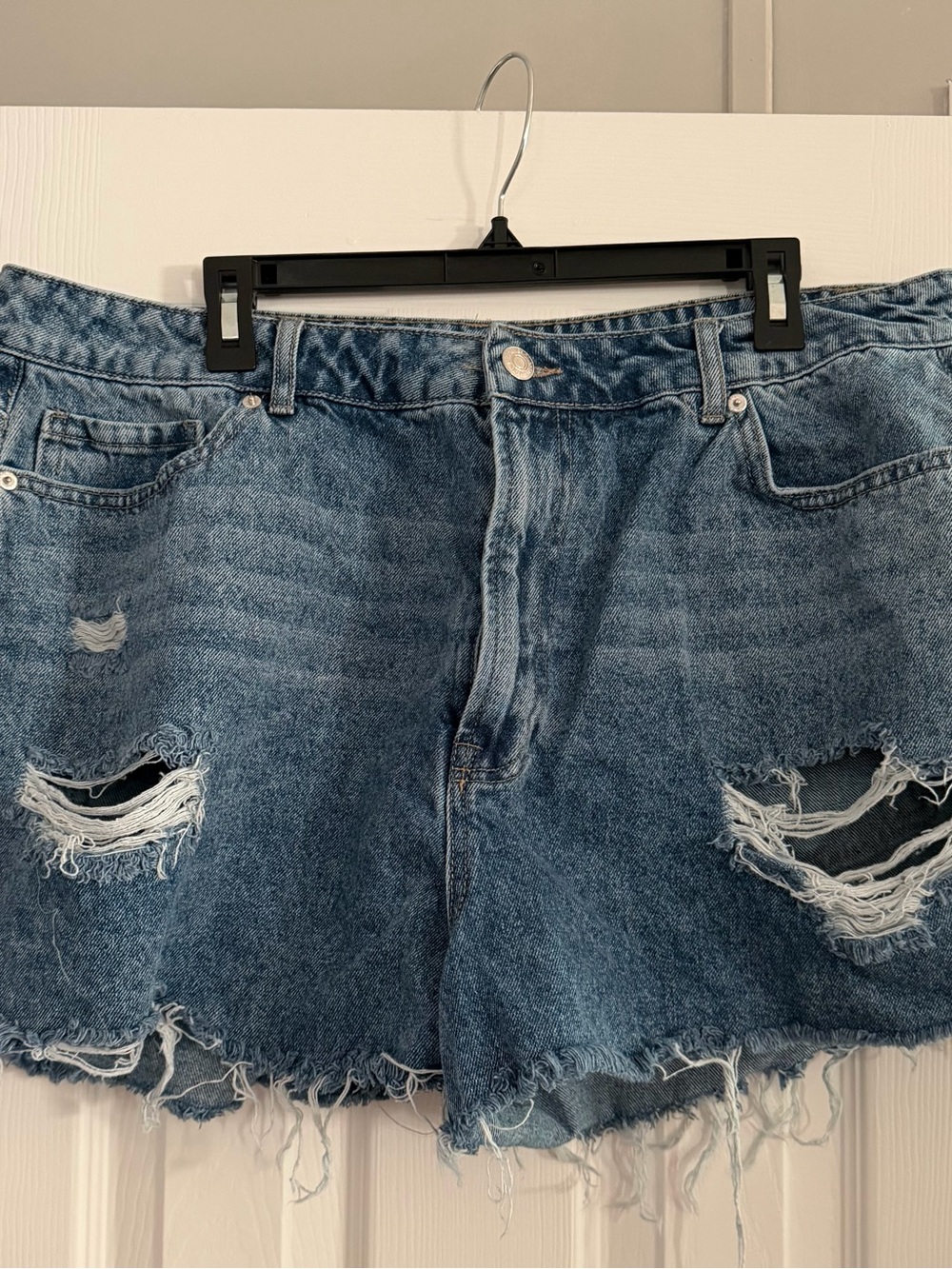 Plus size 22 Forever 21 Distressed Light Blue Denim Jean Shorts